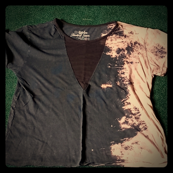 Deep V Affliction tee - Picture 2 of 5